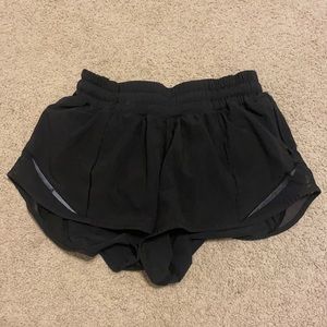 Lululemon hotty hot shorts